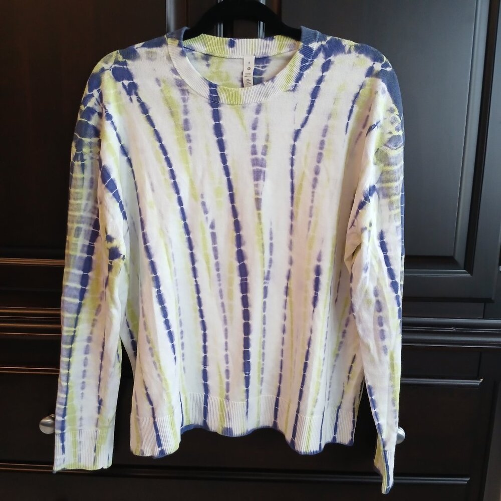 Lululemon size 8 sweater